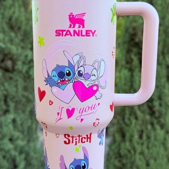 Stitch 40 oz Limited Edition Stanley - Picture 2 of 2